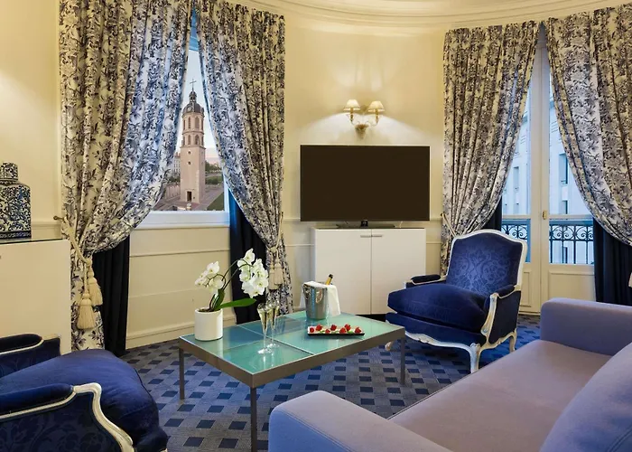 Отель Le Royal - Mgallery Collection Лион